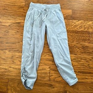Lululemon Dance Studio Capri Length sz 4